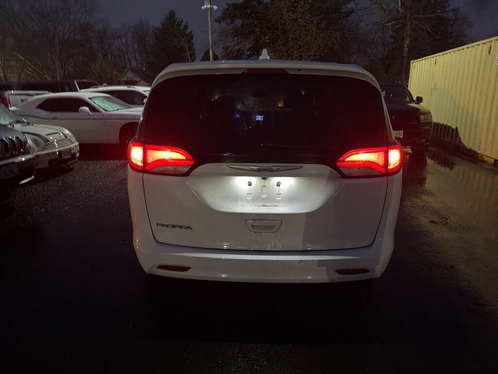 2017 Chrysler Pacifica Touring Gresham OR