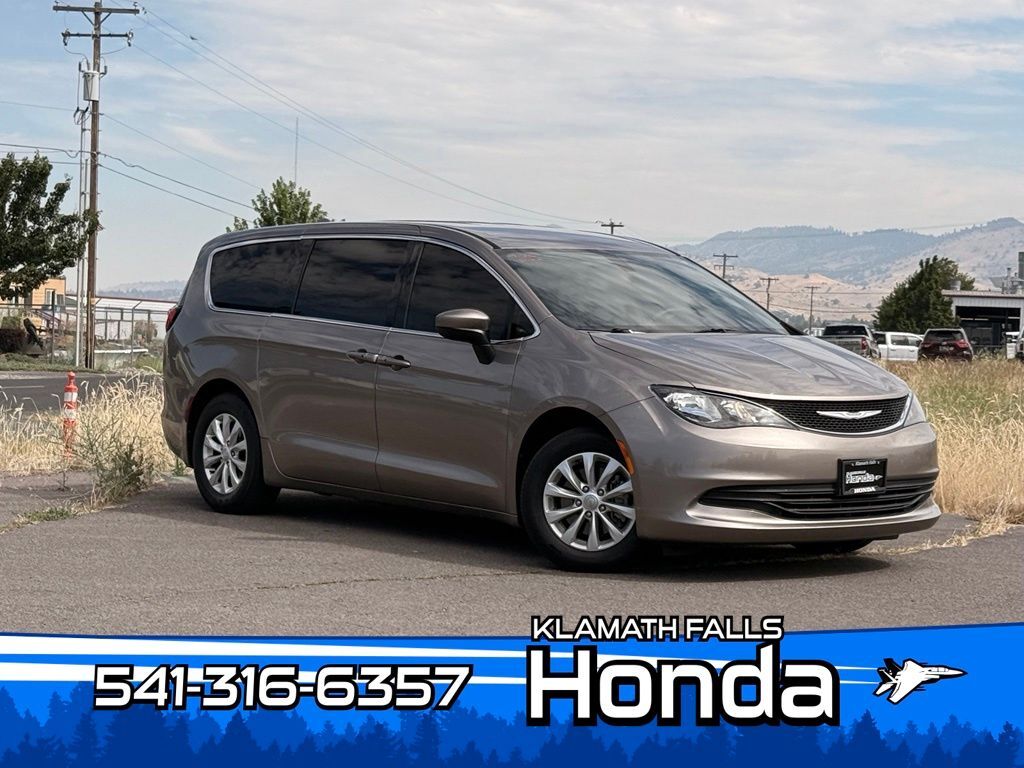 2017 Chrysler Pacifica Touring