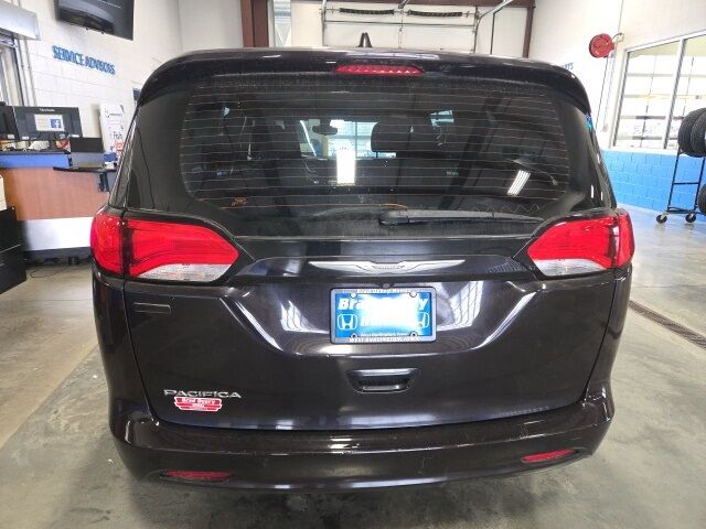 2017 Chrysler Pacifica Touring West Burlington IA