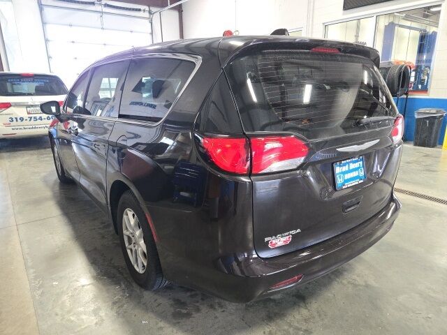 2017 Chrysler Pacifica Touring West Burlington IA