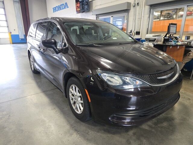 2017 Chrysler Pacifica Touring West Burlington IA