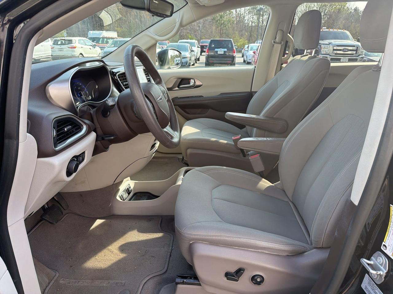 2017 Chrysler Pacifica Touring Fredericksburg VA