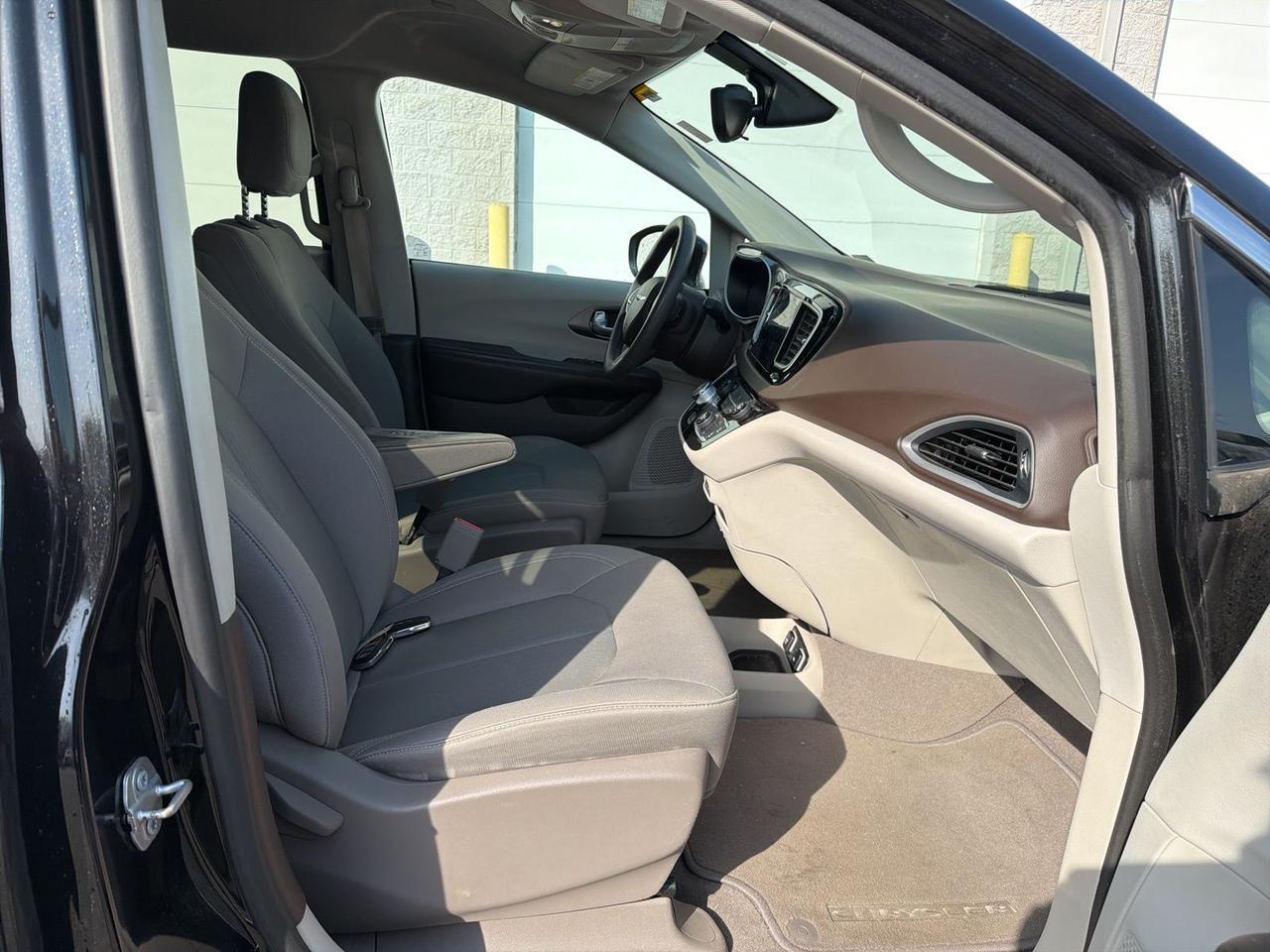 2017 Chrysler Pacifica Touring Ashland VA