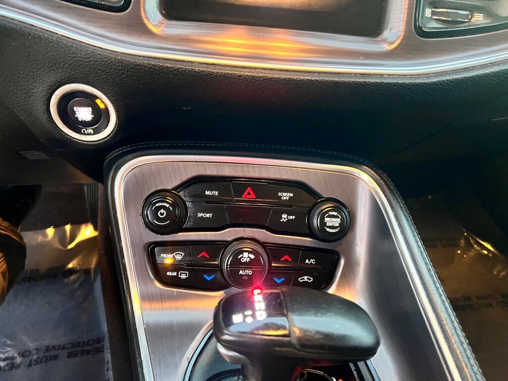 2017 DODGE CHALLENGER SXT Des Moines WA