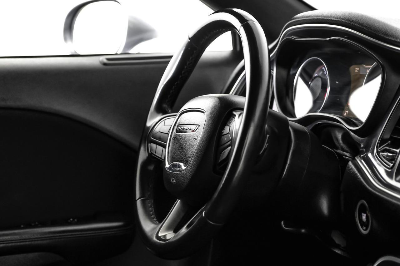 2017 Dodge Challenger R/T 5.7L HEMI AUTOMATIC KEYLESS START BLUETOOTH CRUISE CONTROL A Carrollton TX