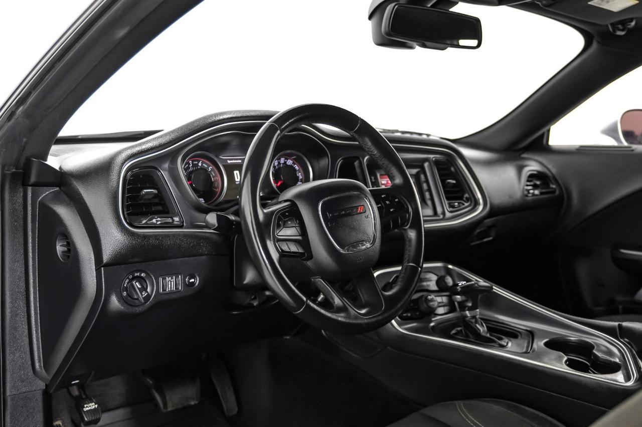 2017 Dodge Challenger R/T 5.7L HEMI AUTOMATIC KEYLESS START BLUETOOTH CRUISE CONTROL A Carrollton TX