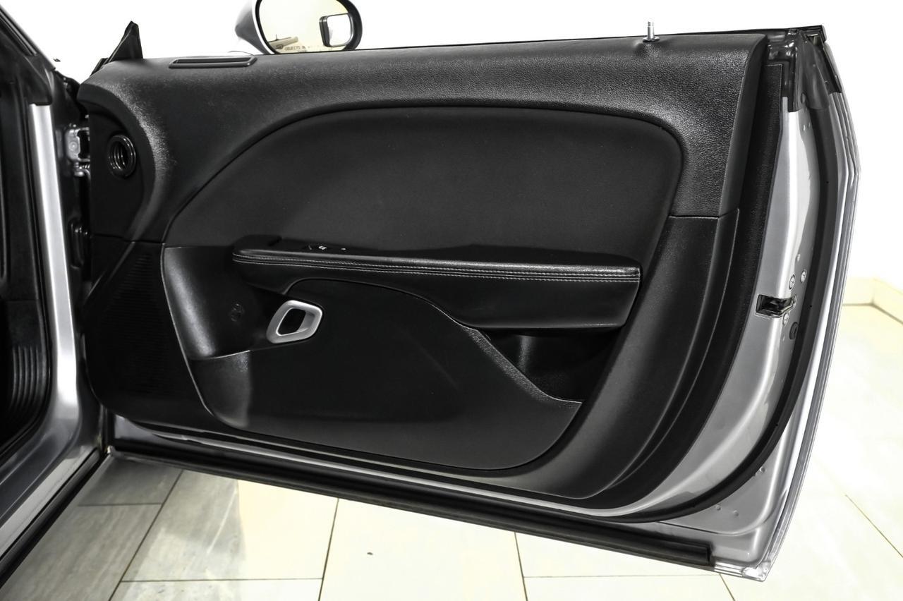 2017 Dodge Challenger R/T 5.7L HEMI AUTOMATIC KEYLESS START BLUETOOTH CRUISE CONTROL A Carrollton TX