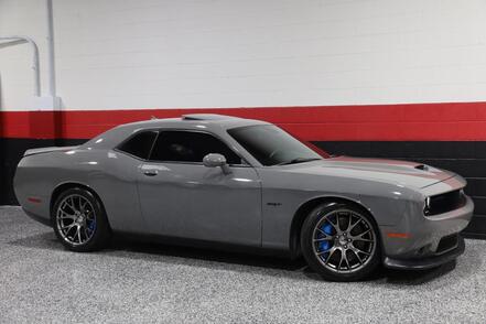 2017_Dodge_Challenger_SRT 392 6-Speed Manual 2dr Coupe_ Chicago IL