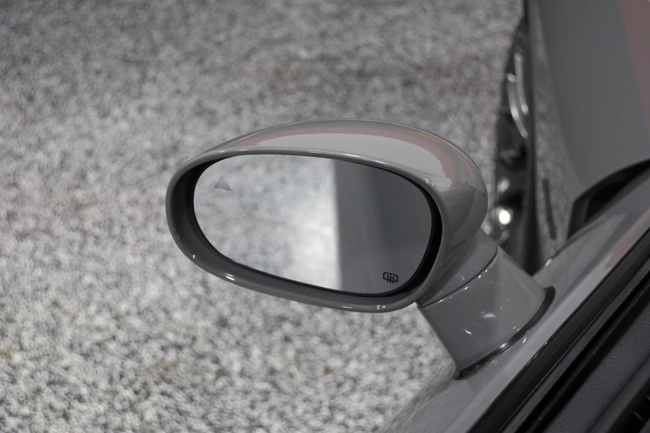 2017 Dodge Challenger SRT 392 6-Speed Manual 2dr Coupe Skokie IL