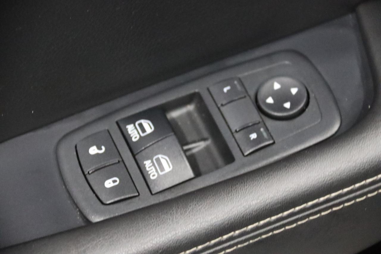 2017 Dodge Challenger SRT 392 6-Speed Manual 2dr Coupe Skokie IL