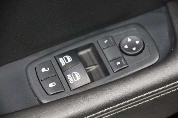 2017 Dodge Challenger SRT 392 6-Speed Manual 2dr Coupe Chicago IL