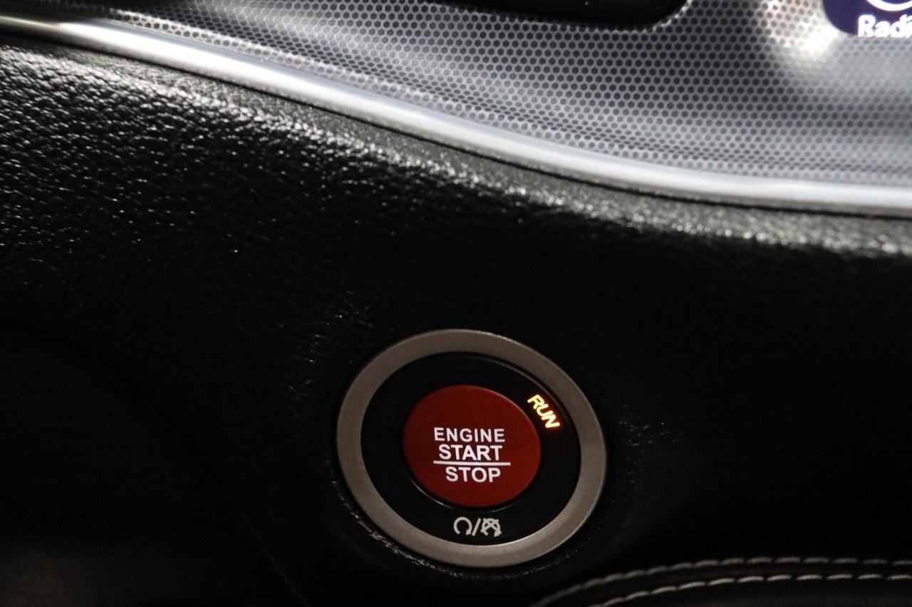 2017 Dodge Challenger SRT 392 6-Speed Manual 2dr Coupe Skokie IL