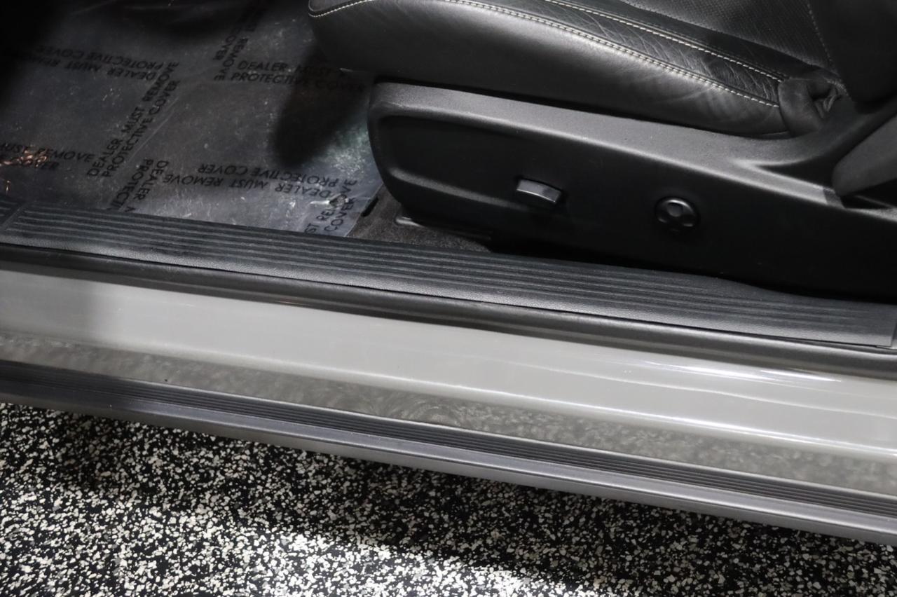 2017 Dodge Challenger SRT 392 6-Speed Manual 2dr Coupe Skokie IL