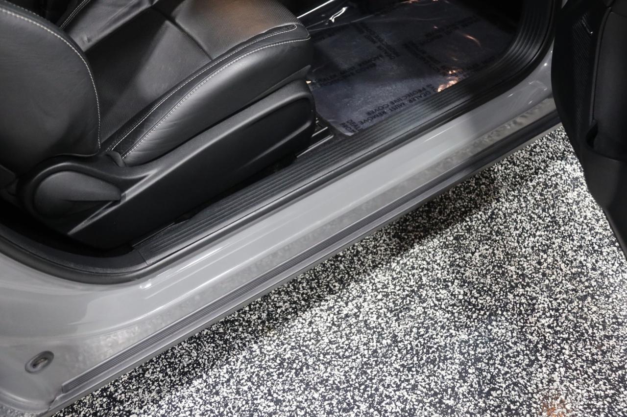 2017 Dodge Challenger SRT 392 6-Speed Manual 2dr Coupe Skokie IL