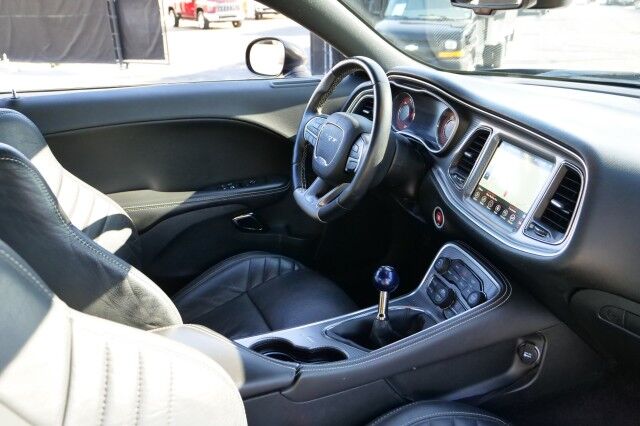 2017 Dodge Challenger SRT Hellcat / Manual / 6.2L V8 / Cooled Seats! High Point NC