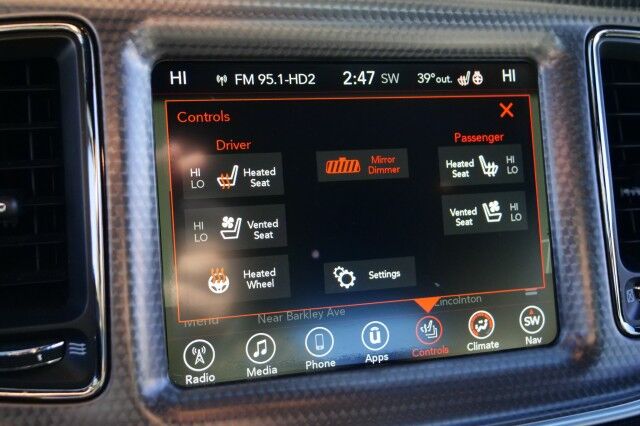 2017 Dodge Challenger SRT Hellcat / Manual / 6.2L V8 / Cooled Seats! High Point NC