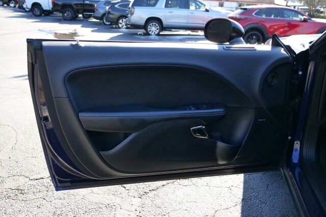 2017 Dodge Challenger SRT Hellcat / Manual / 6.2L V8 / Cooled Seats! High Point NC