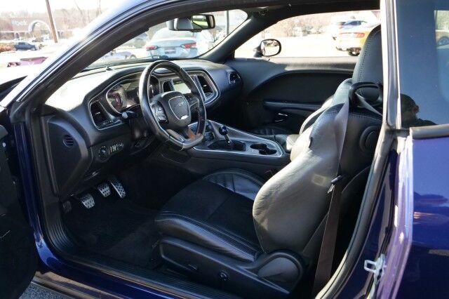 2017 Dodge Challenger SRT Hellcat / Manual / 6.2L V8 / Cooled Seats! High Point NC