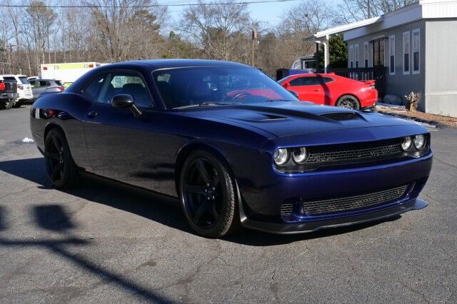 2017 Dodge Challenger SRT Hellcat / Manual / 6.2L V8 / Cooled Seats! High Point NC