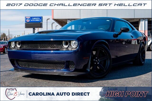 2017 Dodge Challenger SRT Hellcat / Manual / 6.2L V8 / Cooled Seats!