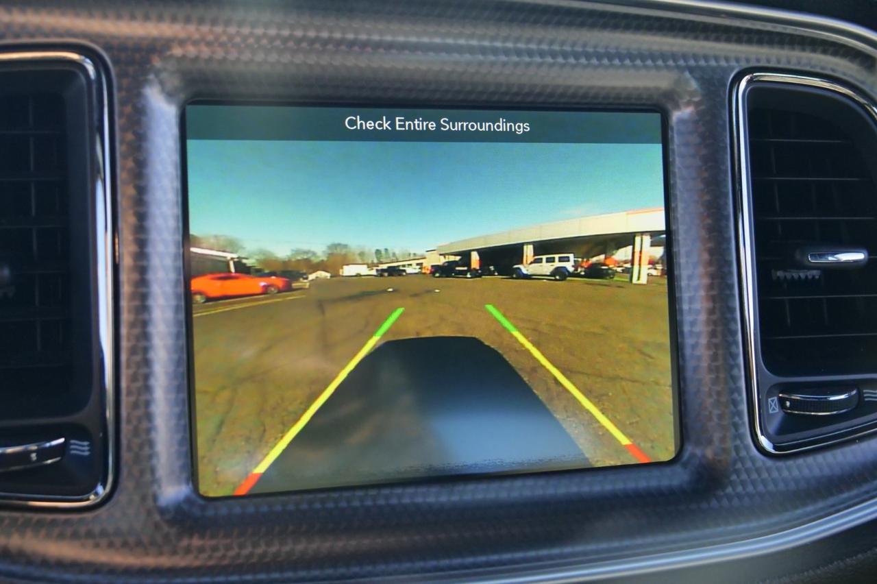 2017 Dodge Challenger SRT Hellcat / Manual / 6.2L V8 / Cooled Seats! Lincolnton NC