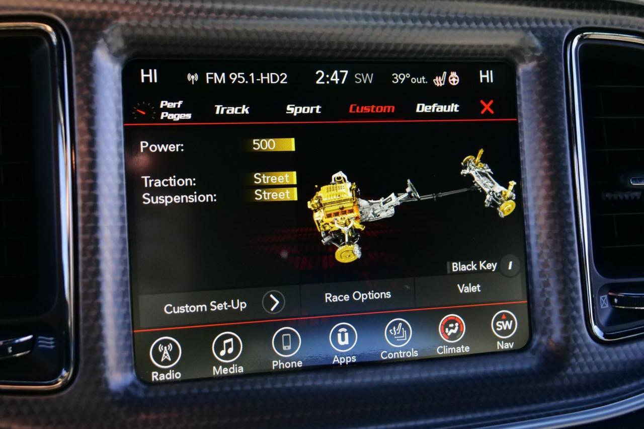 2017 Dodge Challenger SRT Hellcat / Manual / 6.2L V8 / Cooled Seats! Lincolnton NC