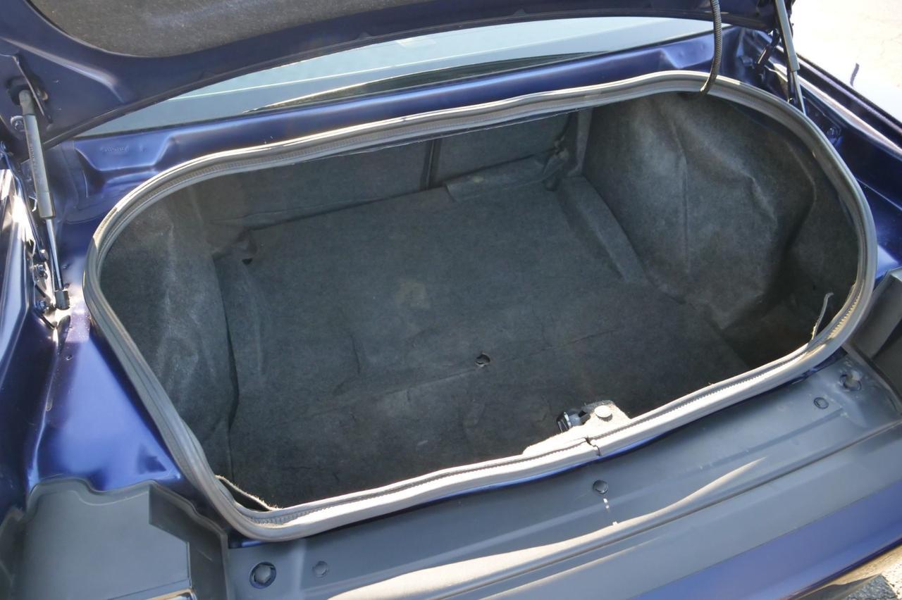 2017 Dodge Challenger SRT Hellcat / Manual / 6.2L V8 / Cooled Seats! Lincolnton NC