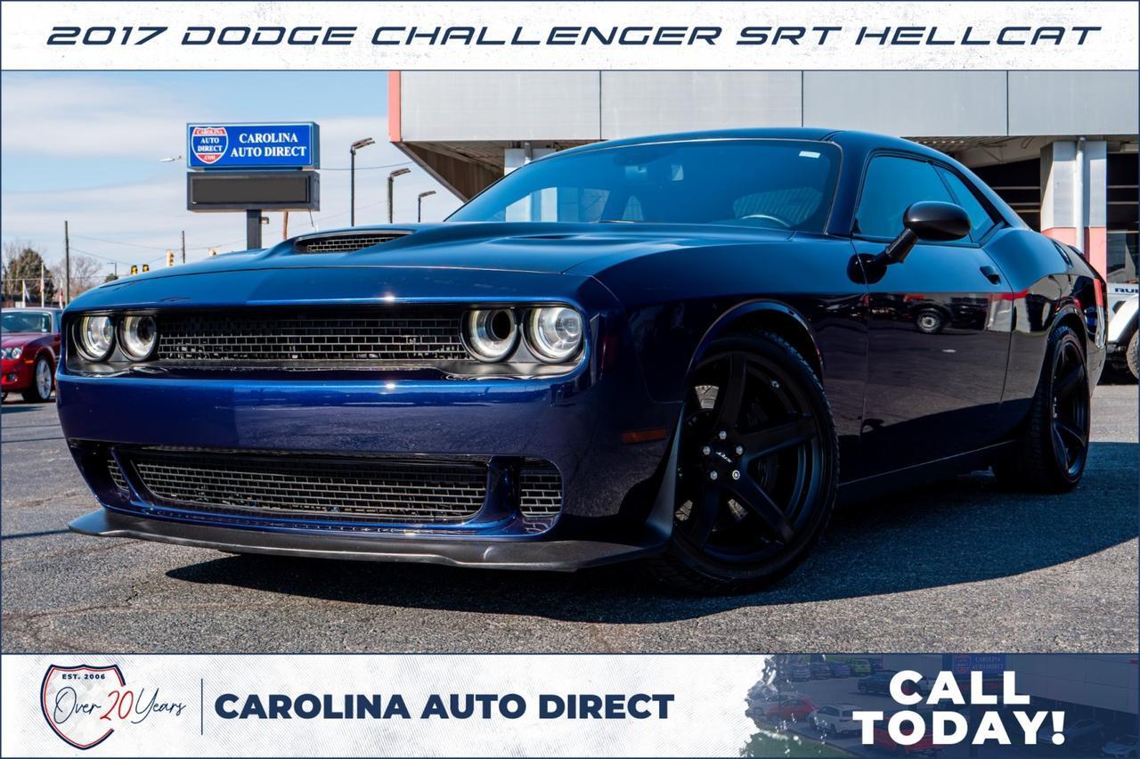 2017 Dodge Challenger SRT Hellcat / Manual / 6.2L V8 / Cooled Seats!