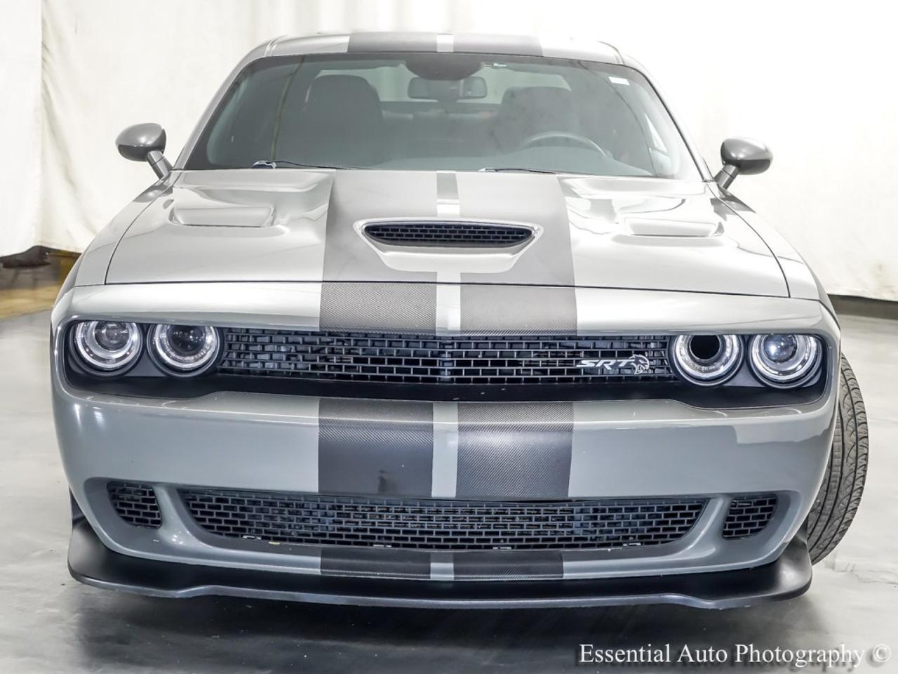 2017 Dodge Challenger SRT - Photo 6