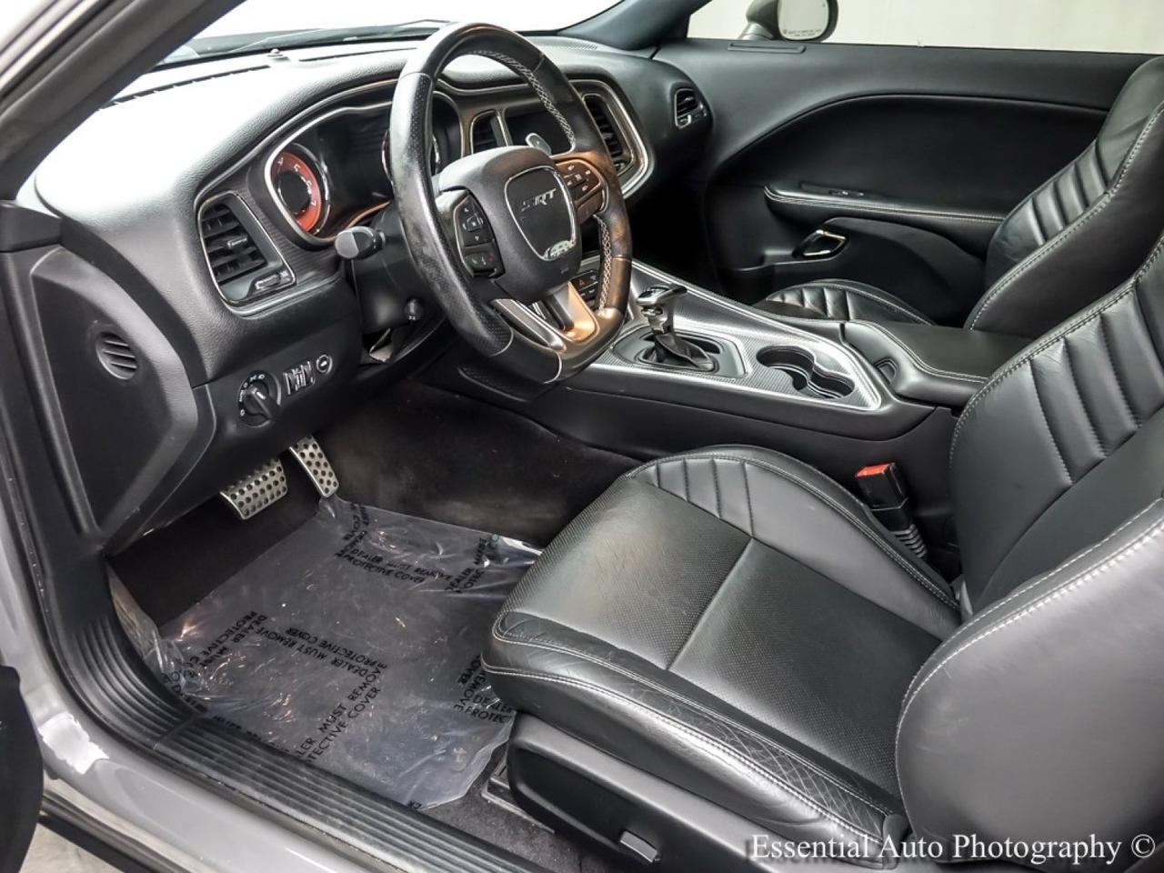 2017 Dodge Challenger SRT - Photo 13