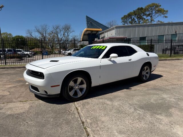 2017 Dodge Challenger SXT