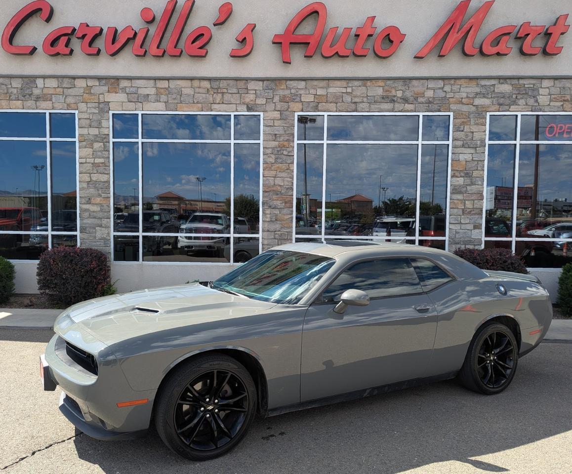 2017 Dodge Challenger SXT Plus