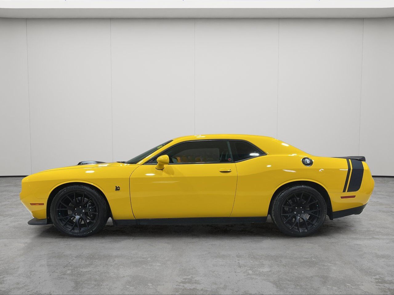 2017 Dodge Challenger Scat Pack Shaker