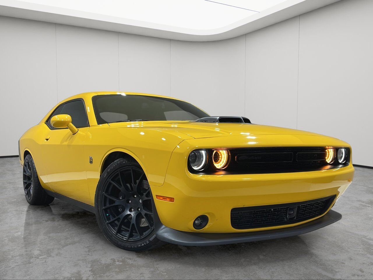2017 Dodge Challenger Scat Pack Shaker