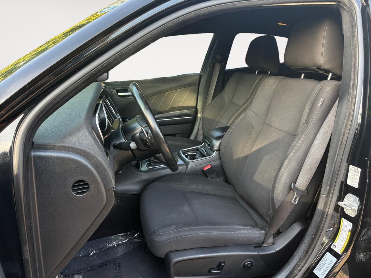 2017 Dodge Charger R/T, PADDLE SHIFTERS, REAR SPOILER, REMOTE KEYLESS START, UCONNECT BLUETOOTH, APPLE CARPLAY/ANDROID AUTO, HEATED FRONT SEATS, TINTED WINDOWS, PREMIUM BLACK WHEELS, LOW MILES, CHARGE THE ROAD IN STYLE! Virginia Beach VA