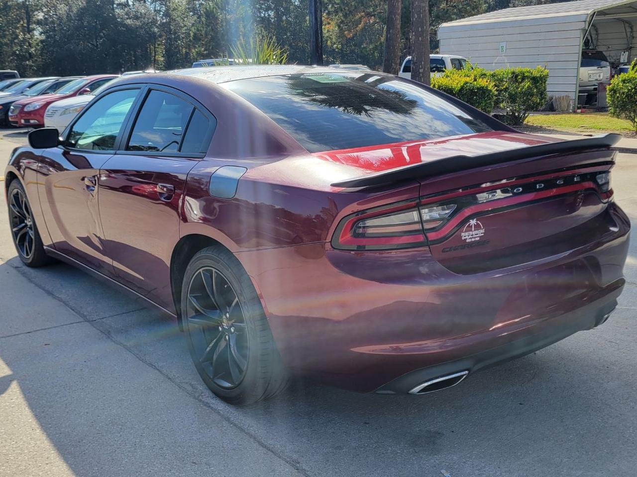 2017 Dodge Charger SE