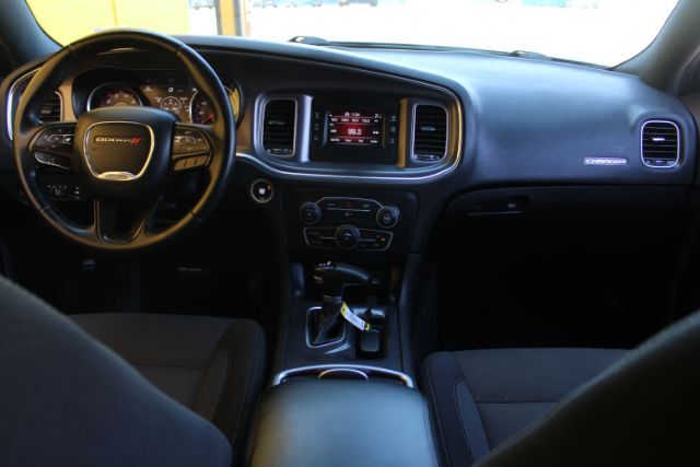 2017 Dodge Charger SE photo 12