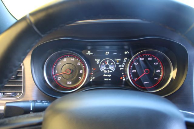 2017 Dodge Charger SE photo 16