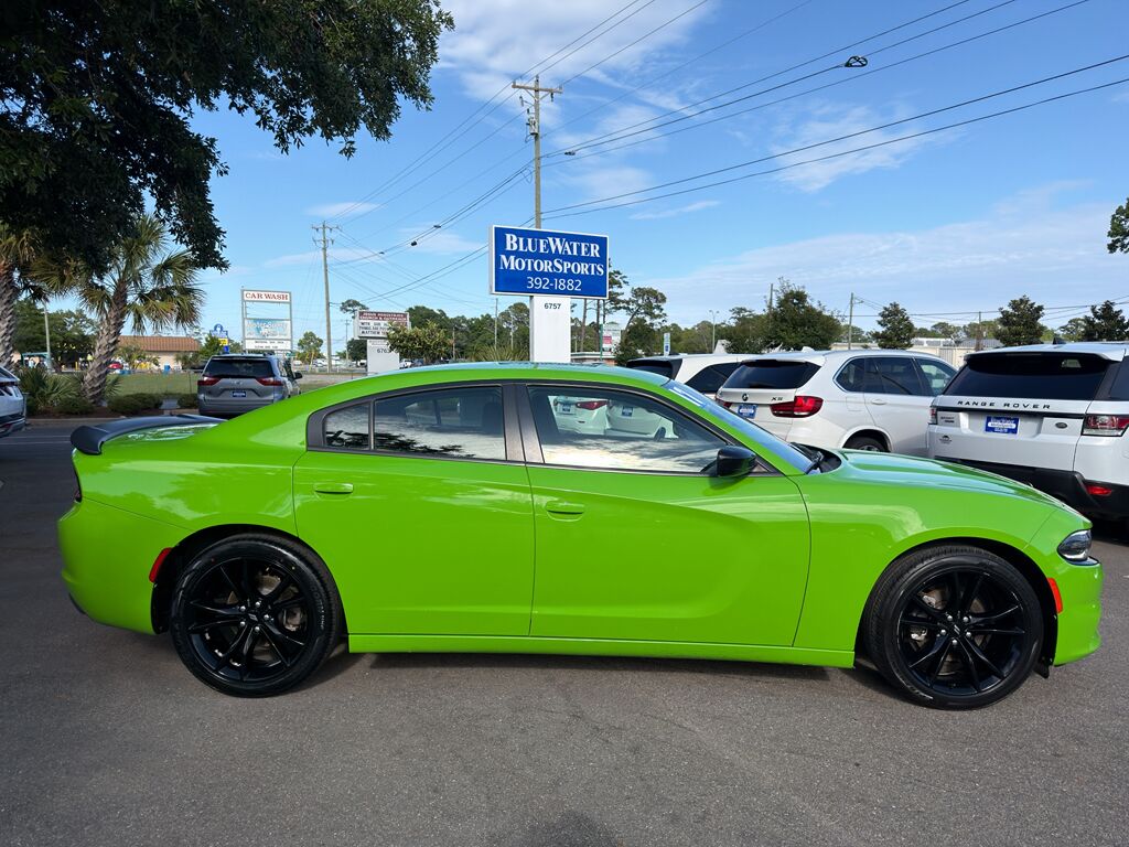 2017 Dodge Charger SE