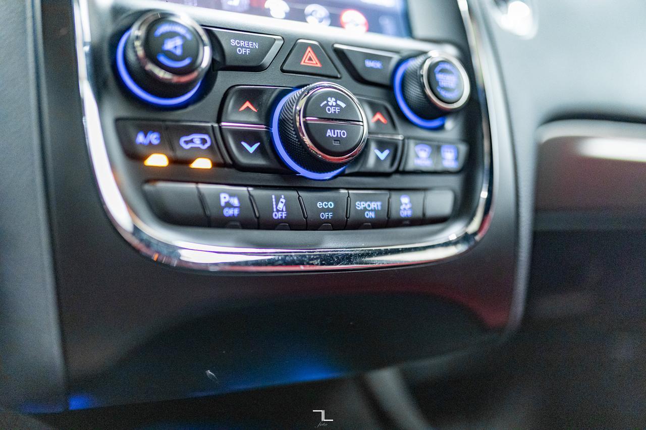 2017 Dodge Durango AWD R/T Hemi Leather Roof Nav Red Deer AB