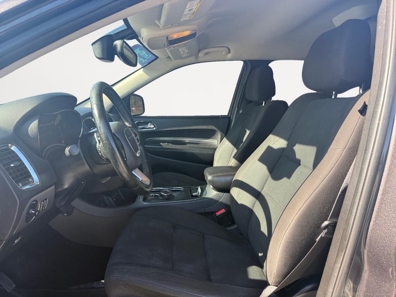 2017 Dodge Durango SXT, HEATED SEATS, HEATED STEERING WHEEL, 3RD ROW, BLUETOOTH, BACKUP CAMERA, POWER/HEATED MIRRORS, KEYLESS ENTRY, CLEAN CARFAX!