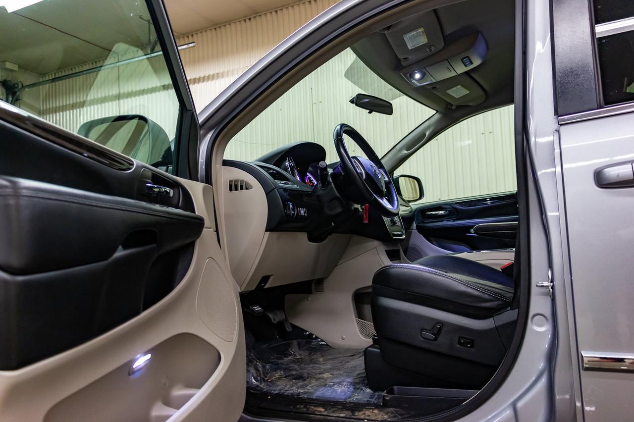 2017 Dodge Grand Caravan Crew Plus Leather BCam Red Deer AB