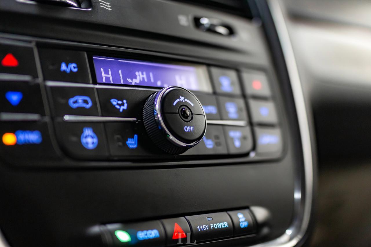 2017 Dodge Grand Caravan Crew Plus Leather Nav BCam Red Deer AB