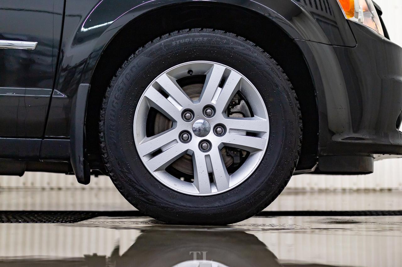 2017 Dodge Grand Caravan Crew Plus Leather Nav BCam Red Deer AB