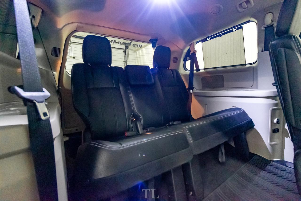2017 Dodge Grand Caravan Crew Plus Leather Nav BCam Red Deer AB