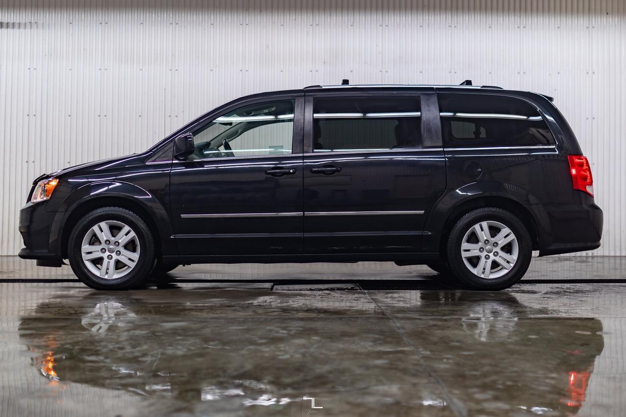 2017 Dodge Grand Caravan Crew Plus Leather Nav BCam Red Deer AB