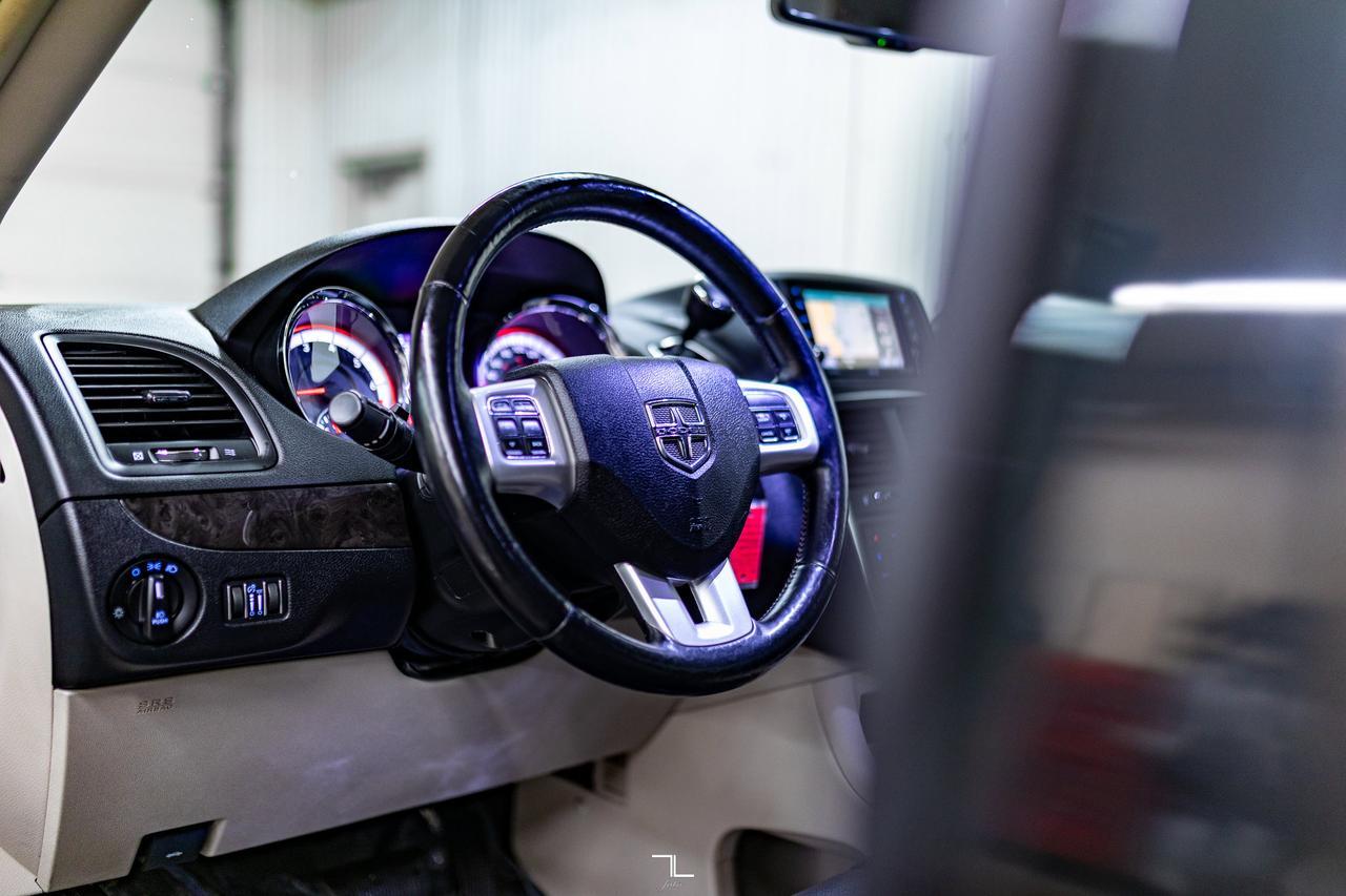 2017 Dodge Grand Caravan Crew Plus Leather Nav BCam Red Deer AB