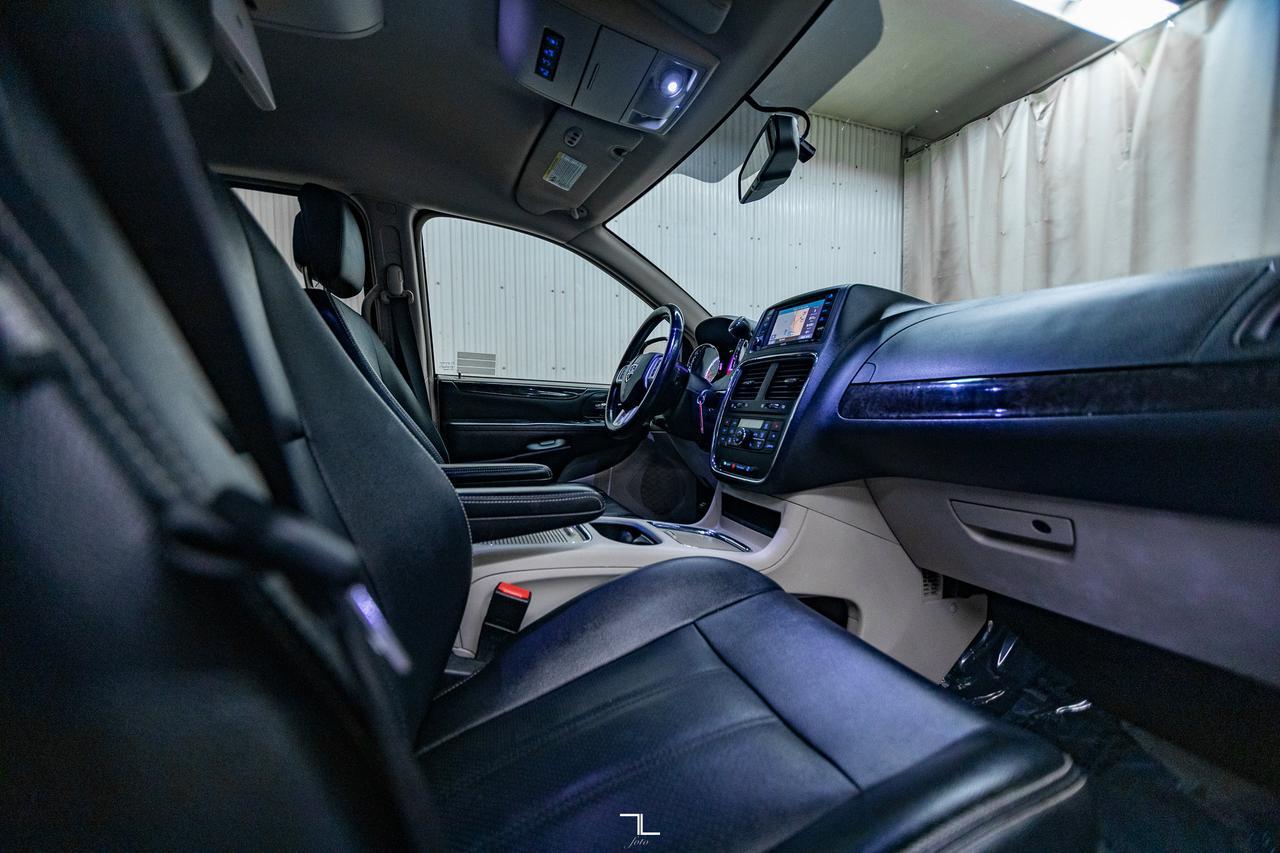 2017 Dodge Grand Caravan Crew Plus Leather Nav BCam Red Deer AB
