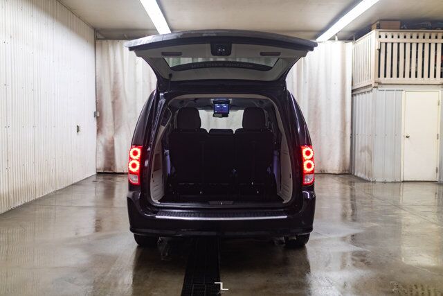 2017 Dodge Grand Caravan Crew Plus Leather Nav BCam Red Deer AB