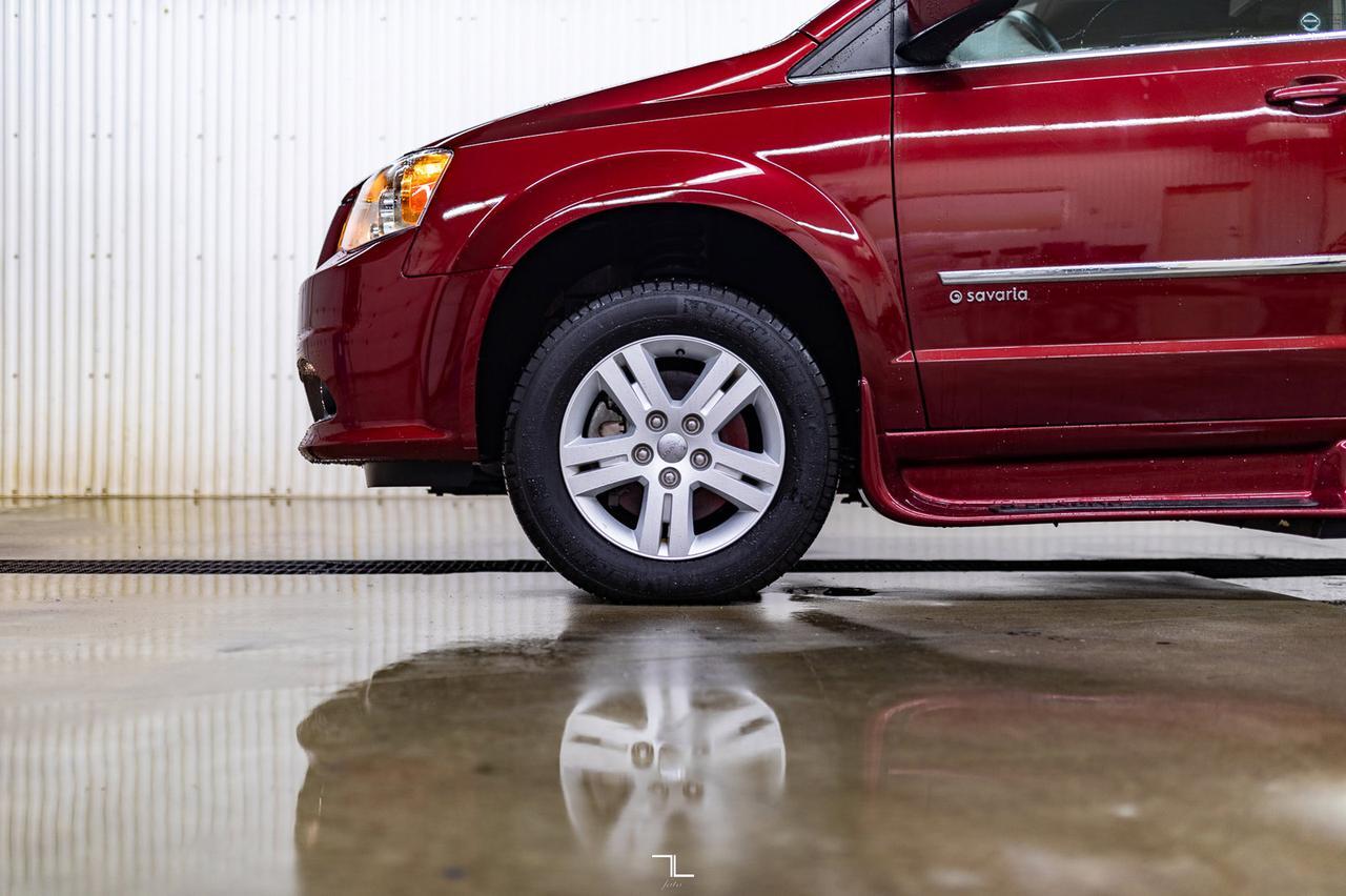 2017 Dodge Grand Caravan Crew Plus Savaria Wheelchair Conversion Leather Nav BCam Red Deer AB